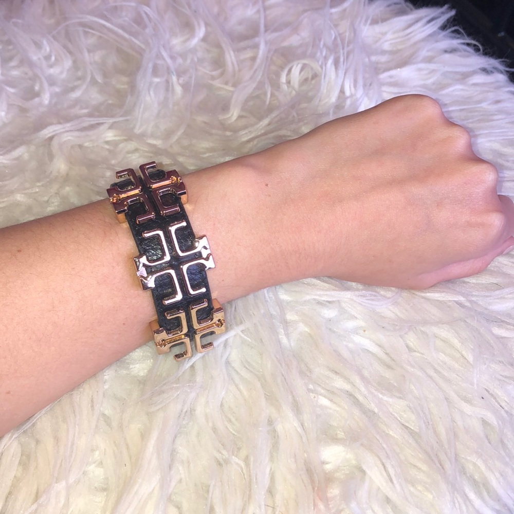 Boutique - Black bracelet
